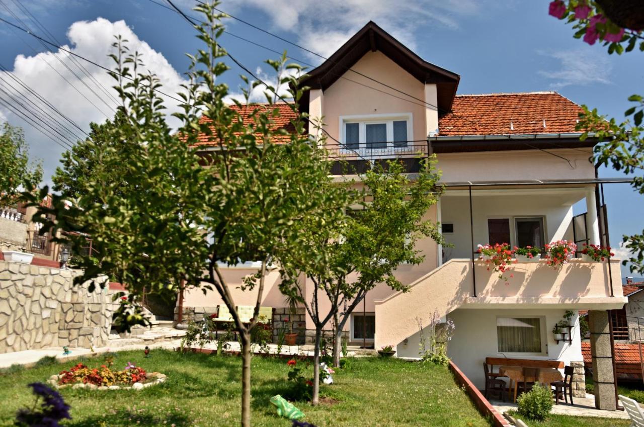 Saint Maria Guest House Velingrad Esterno foto