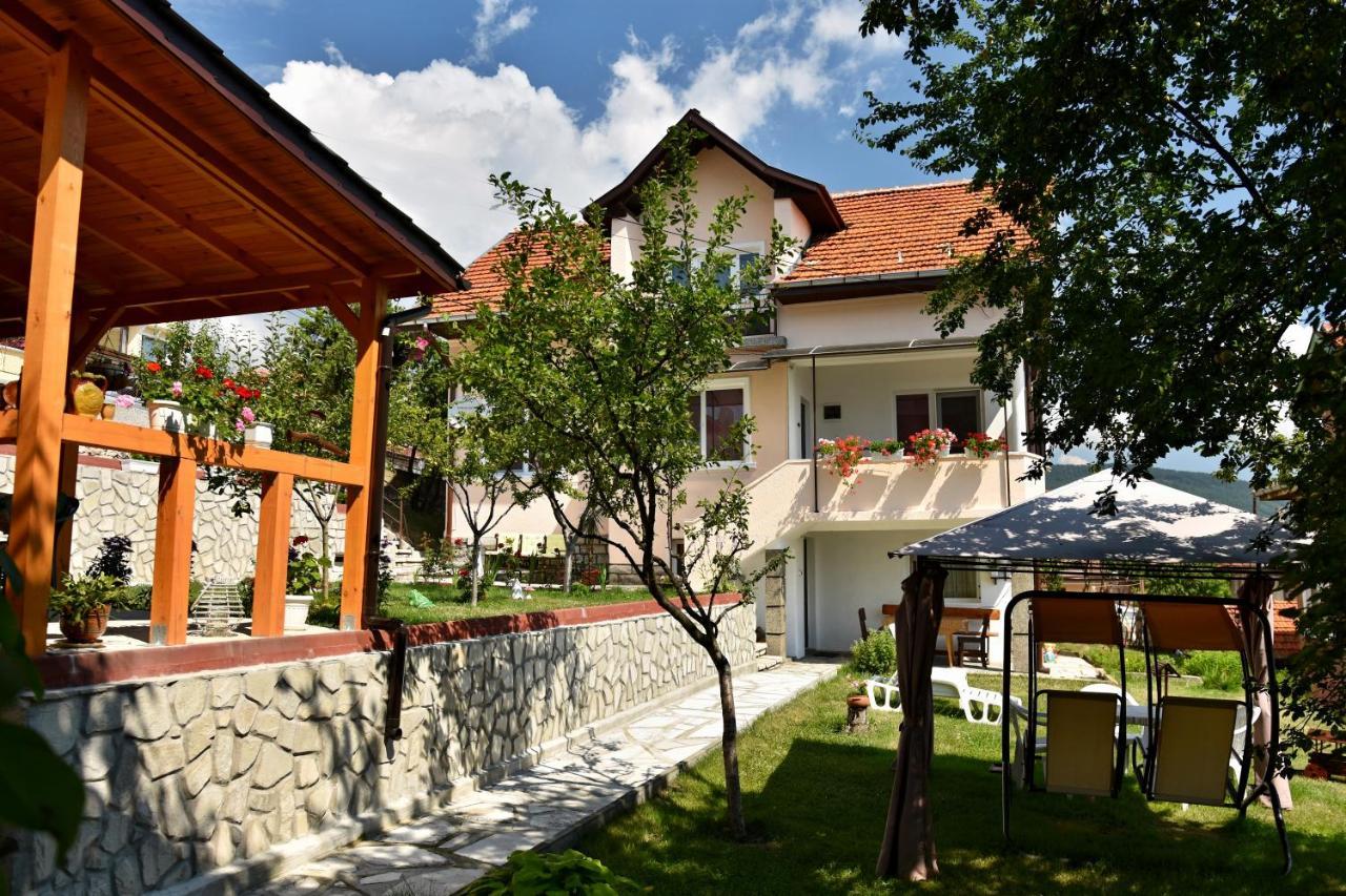 Saint Maria Guest House Velingrad Esterno foto