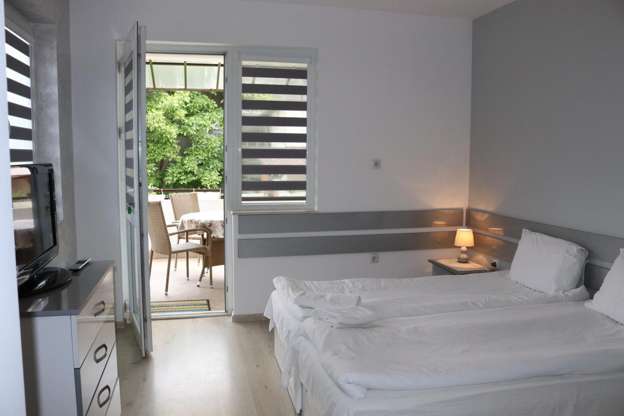 Saint Maria Guest House Velingrad Esterno foto